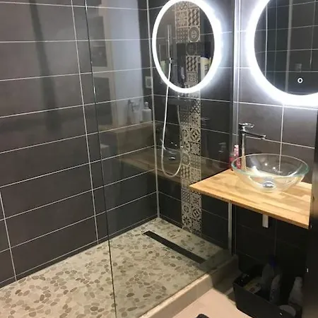 Apartamento Proche Metro Et Commerces